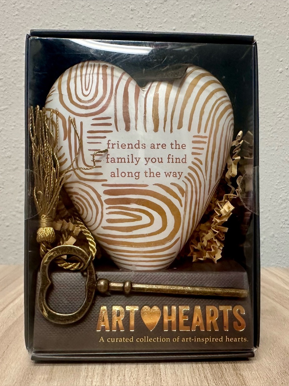 Collectible DEMDACO Art Hearts "Friends Are Family" resin HEART sculpture NIB